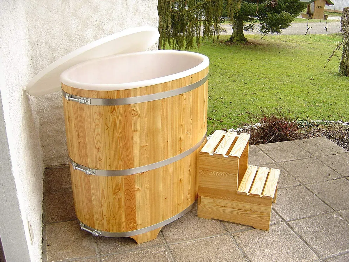 Sauna Tauchbecken Tauchbottich aus hochwertigem Lärchenholz inkl. Kunststoffeinsatz und Treppe (740)