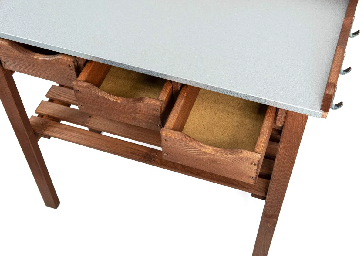 mgc24 Pflanztisch Dunkelbraun, 78x38x82 cm, Kiefernholz, mit 3 Schubladen | Verzinkte Arbeitsplatte, Mit Abstellboden & 3 Haken, Für Garten/Balkon/Terrasse, einfache Montage & rückenschonendes Arbeiten