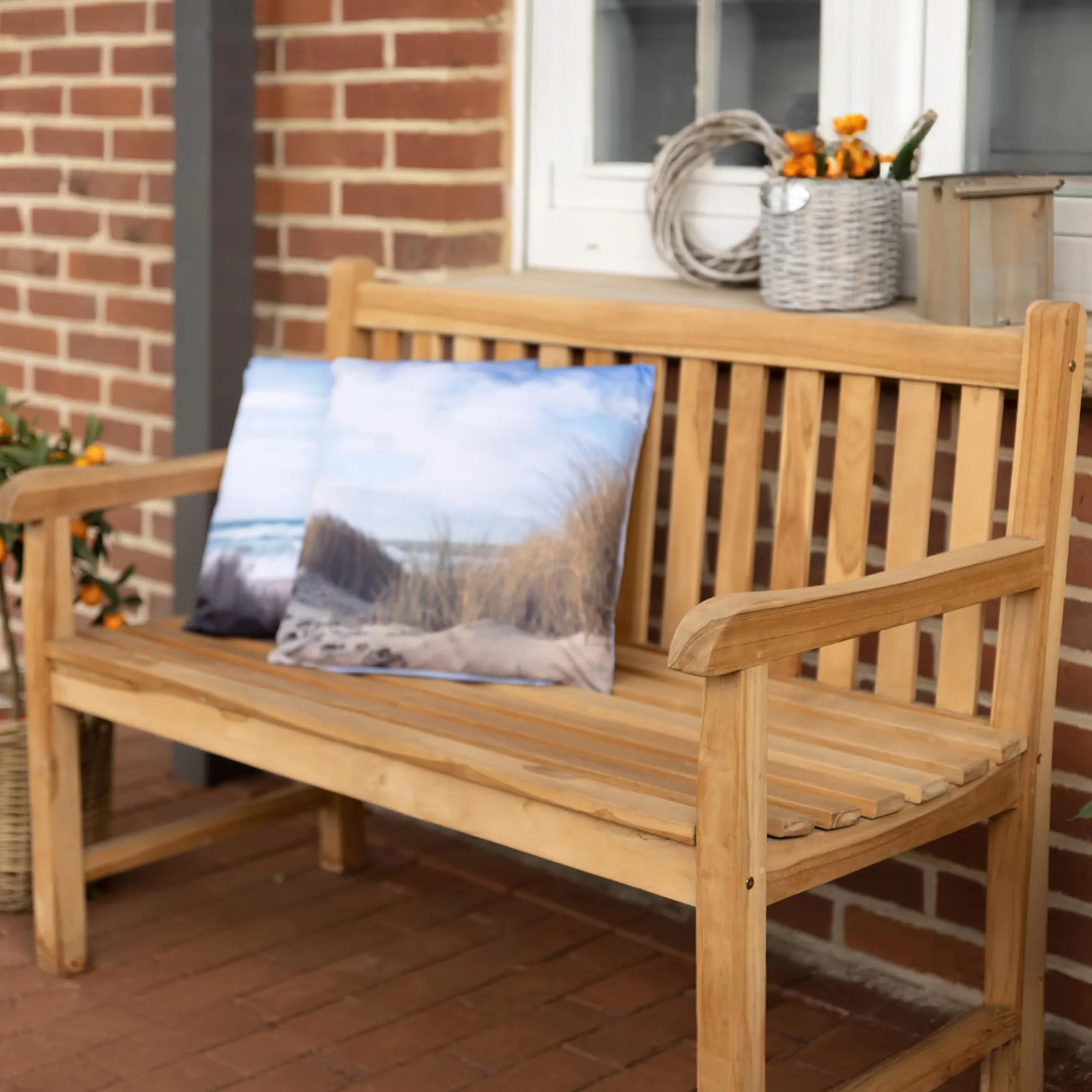 Spetebo 2-Sitzer Teak Gartenbank mit Armlehnen, 120 cm | Belastbarkeit 250 kg, Massivholz, Für Balkon Terrasse Garten