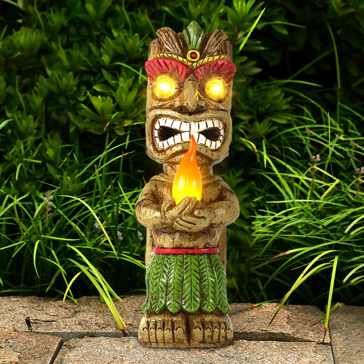 Solar Tiki Fackel Gartenstatue, Harz Tiki Dekor Figur mit solarbetriebenen Lichtern, hawaiianischer tropischer Tiki Mann Krieger, Tiki Dude, Tiki Gott, Party, Strand Dekoration