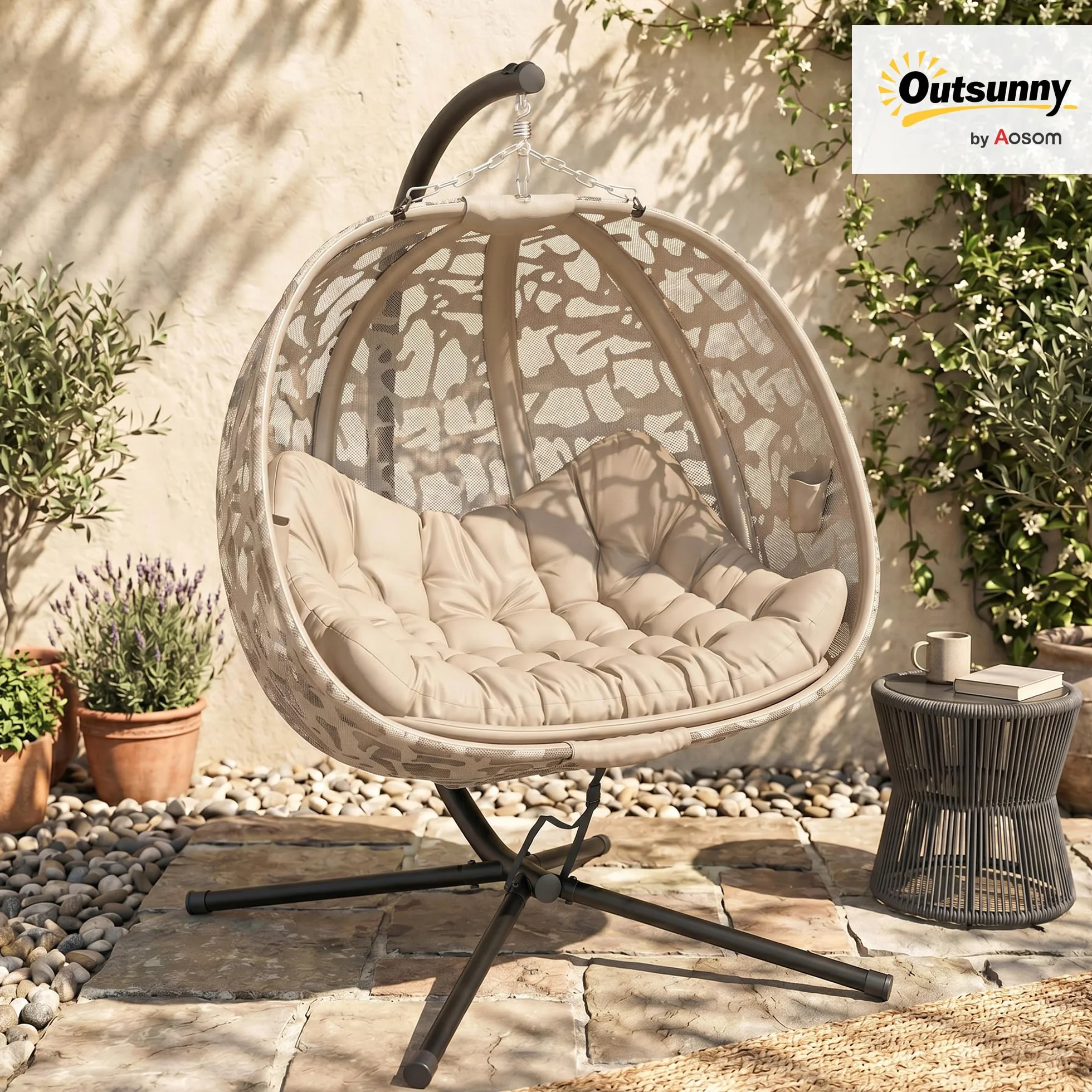 Outsunny Hängesessel, 2 Sitzer Hängestuhl mit Kissen, Hängeschaukel mit Klappbarem Sitzkorb, Seitentaschen für Indoor, Outdoor, bis 240 kg Belastbar, Polyester+Stahl, Sand