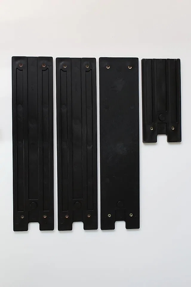 Scheppach Kunststoffführungen (1 Satz = 4 Stück) | Original Ersatzteil für Holzspalter Compact 15t, HL1200, OX 3-1000 | Führungsplatten Gleitplatten