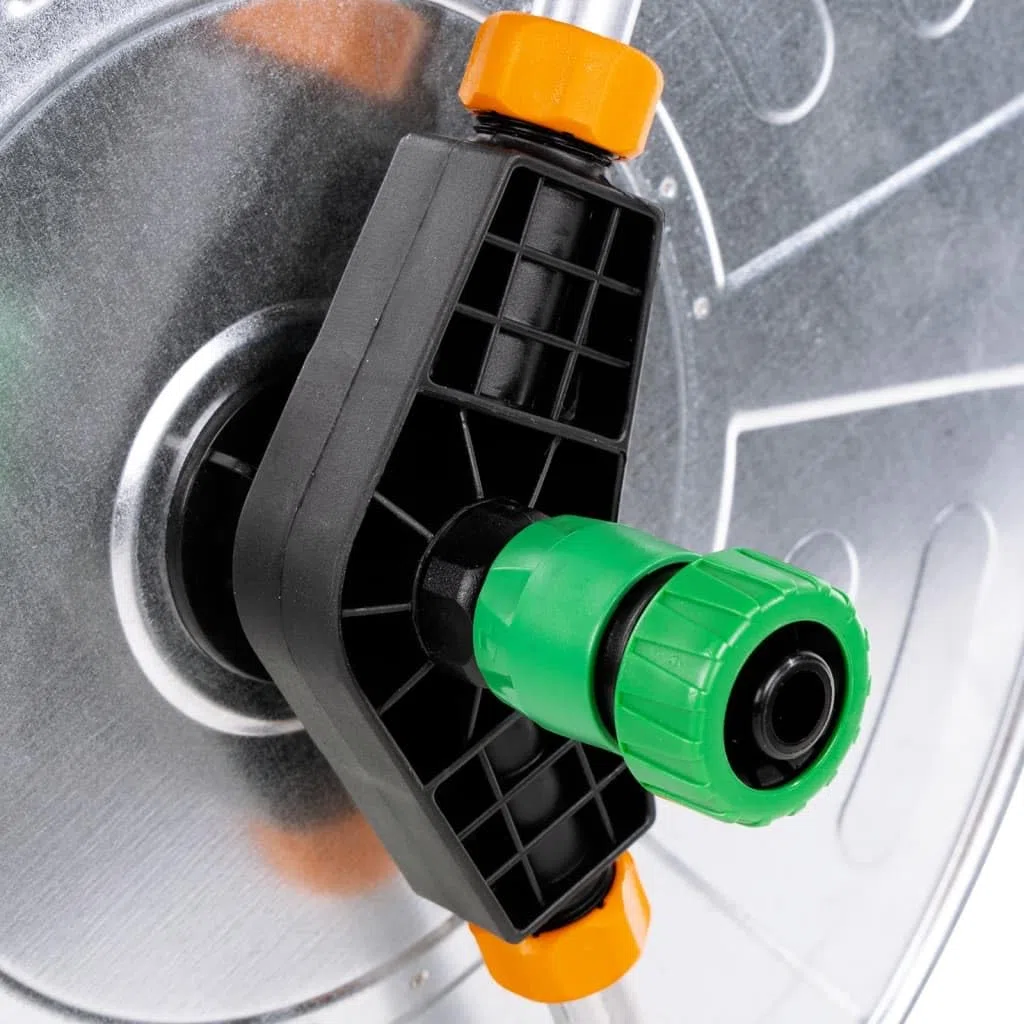 Verzinkter Stahl Schlauchwagen für 110 m 1/2" oder 80 m 3/4" Schlauch, mit langem Griff und Rädern für einfache Bewegung, abgewinkelter Anschluss verhindert Verdrehen