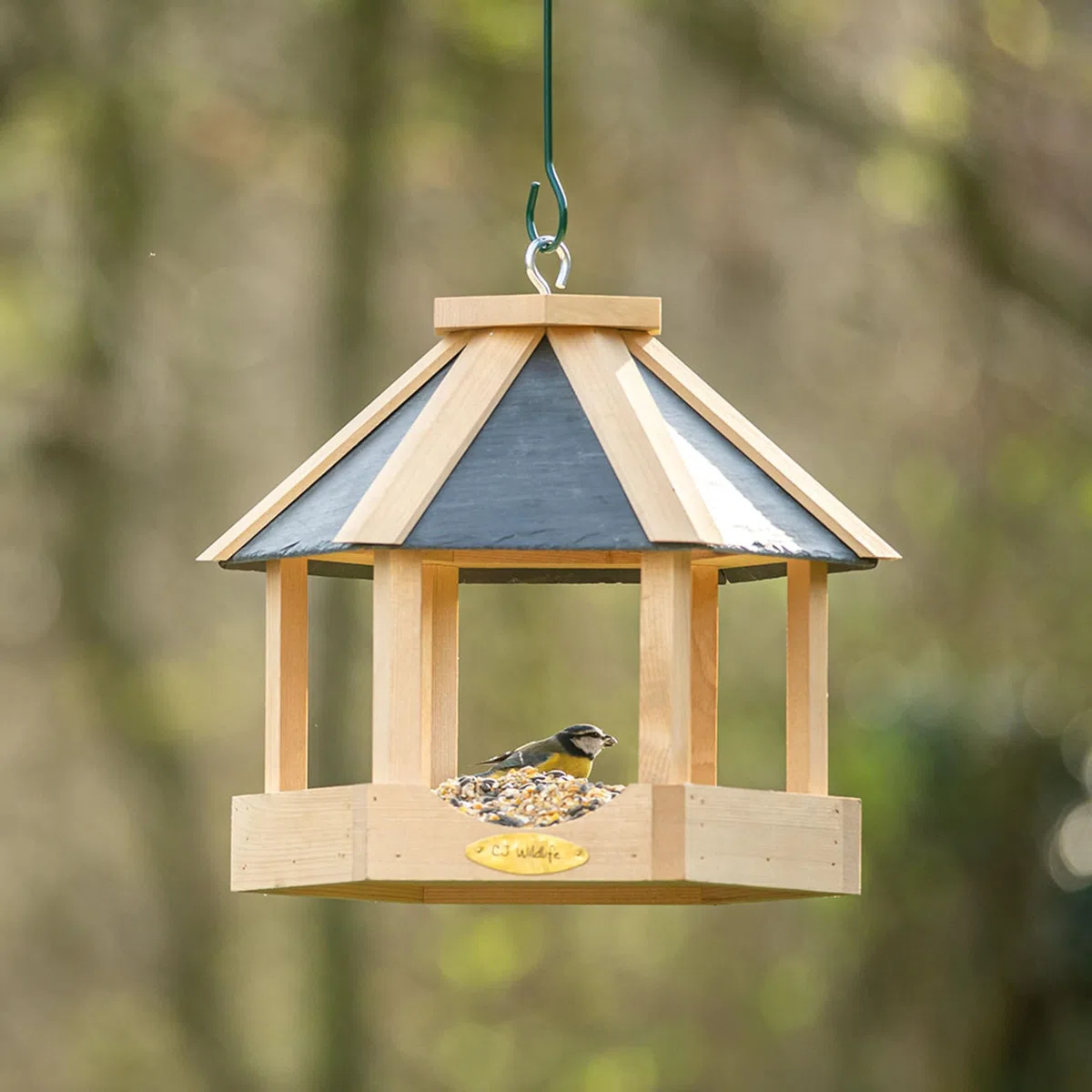CJ Wildlife Vogelhaus zum Aufhängen – Vogelfutterhaus aus wetterfestem Schiefer und FSC zertifiziertem Holz – Futterhaus für Vögel – mobil und einfach montierbar