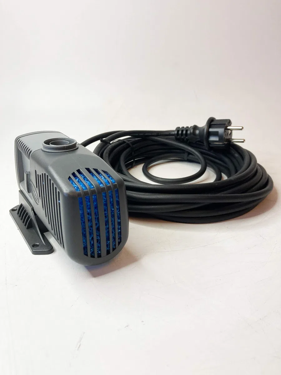 Sicce Syncrapond 0.5 Teichpumpe mit 10m Kabel, hochwertige Qualitätspumpe aus Italien, Pumpe für Ihren Gartenteich und Brunnen (700 l/h - 10m Kabel)