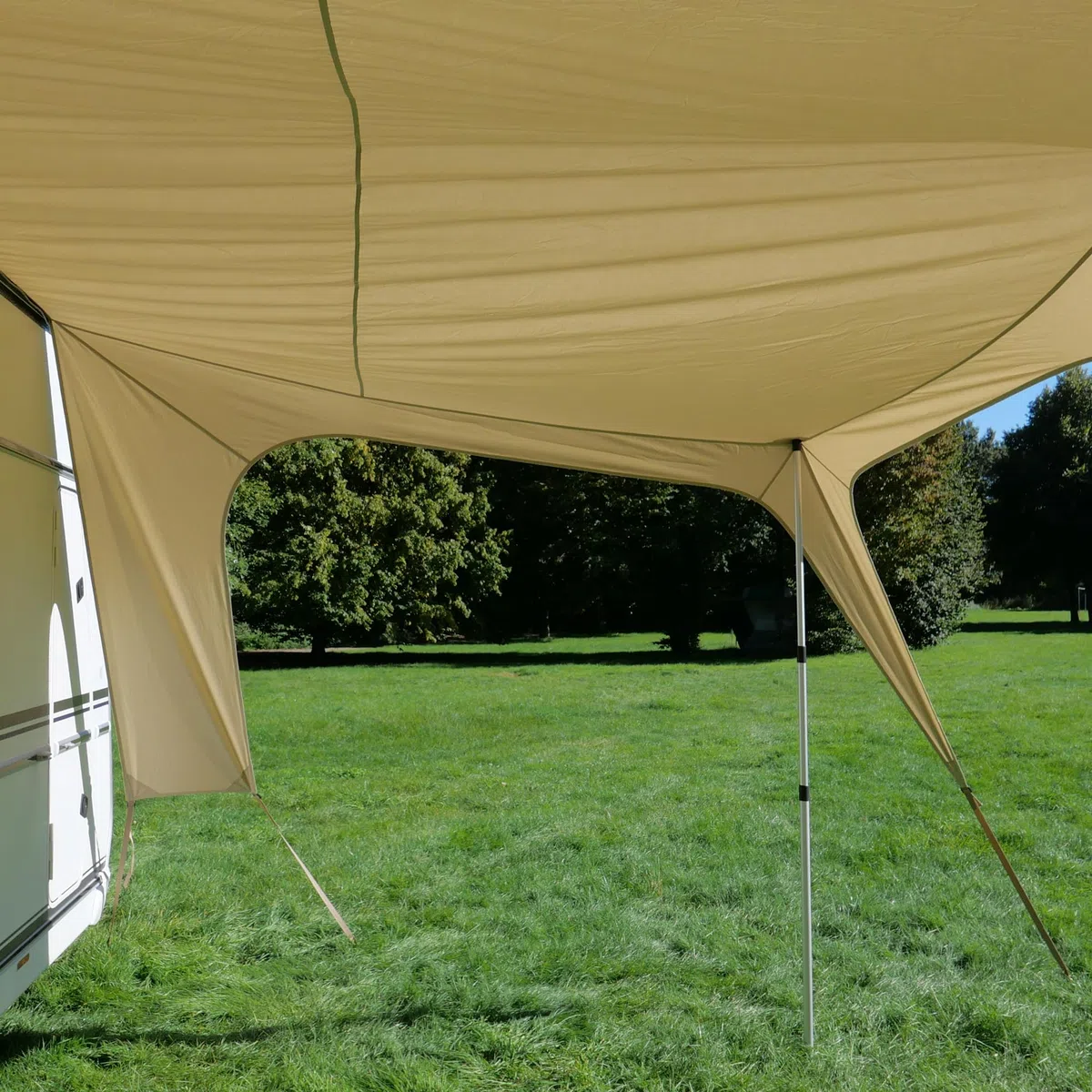 your GEAR Scilla TC Caravan Tarp 400 x 250 cm - Sonnensegel für Wohnwagen oder Wohnmobil aus Baumwolle, wasserdichtes Sonnendach mit Alu Aufstellstangen, UV 50+ Sonnenschutz, 7 & 5 mm Keder