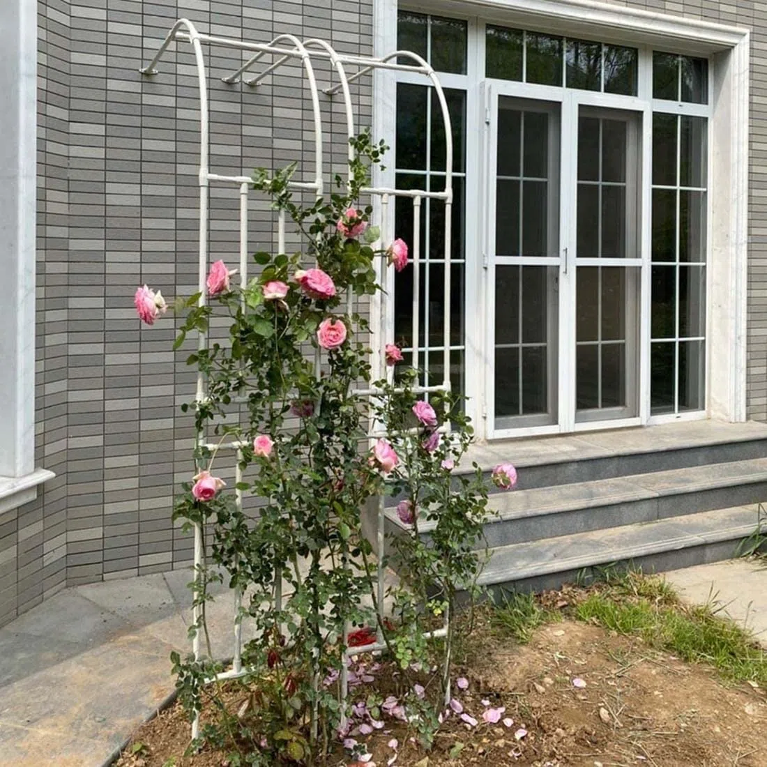 Schwarzer Metall-Gartenbogen, 15 x 20 cm, Rankgitter für Kletterrosen und Reben, halber Bogen, Pflanzenstütze, einfache Montage, langlebige Gartendekoration, ideal für Wege und Wände