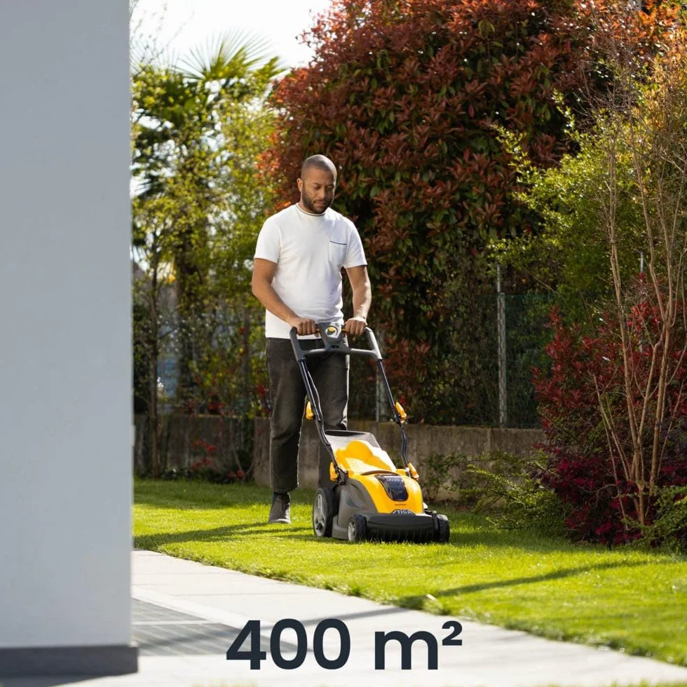STIGA Combi 340e Kit Akku-Rasenmäher, 48 V Akku 4 Ah + Ladegerät, 38 cm – Leicht, Klappbarer Holm – Rasenflächen bis 350 m²