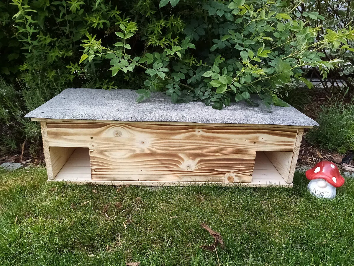 Igelhaus XL Igelschutz geflammt Dachpappe Isolierung handgemacht Boden Gratis Stroh84x40x25cm