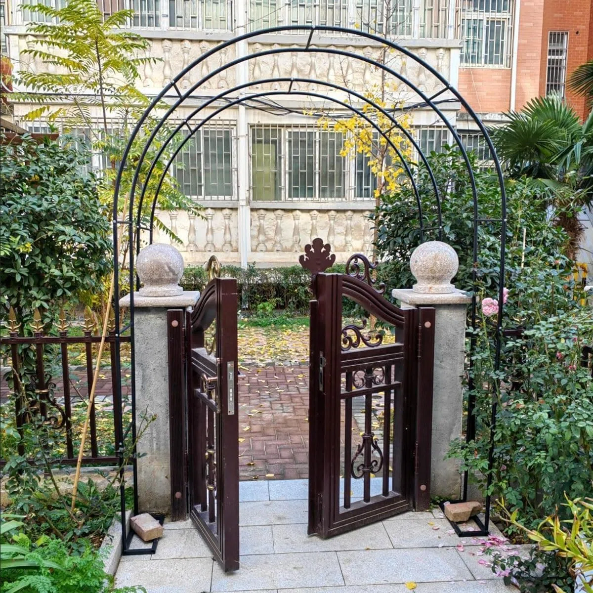 Gartenbogen Aus Metall Breit 140 200 240 300 cm, Rosenbogen Rankhilfe Für Kletterpflanzen Hochzeit Terrasse, Freistehend Torbogen Rankgitter, Wetterfest Rankbogen, Gartendekoration(Schwarz,300x220 cm