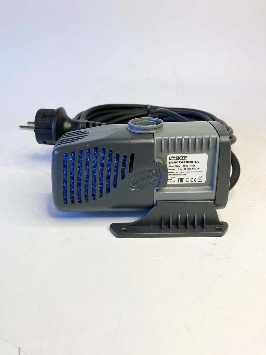 Sicce Syncrapond 1.0 Teichpumpe mit 10m Kabel, hochwertige Qualitätspumpe aus Italien, Pumpe für Ihren Gartenteich und Brunnen (950 l/h - 10m Kabel)
