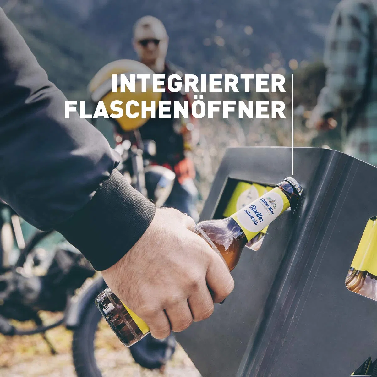 höfats - Beer Box Feuerschale - Getränkekiste, Feuerkorb, Grill, Flaschenöffner und Hocker in einem - für Garten und Terrasse - Corten-Stahl - schwarz, entwickelt eine langlebige Rost-Patina