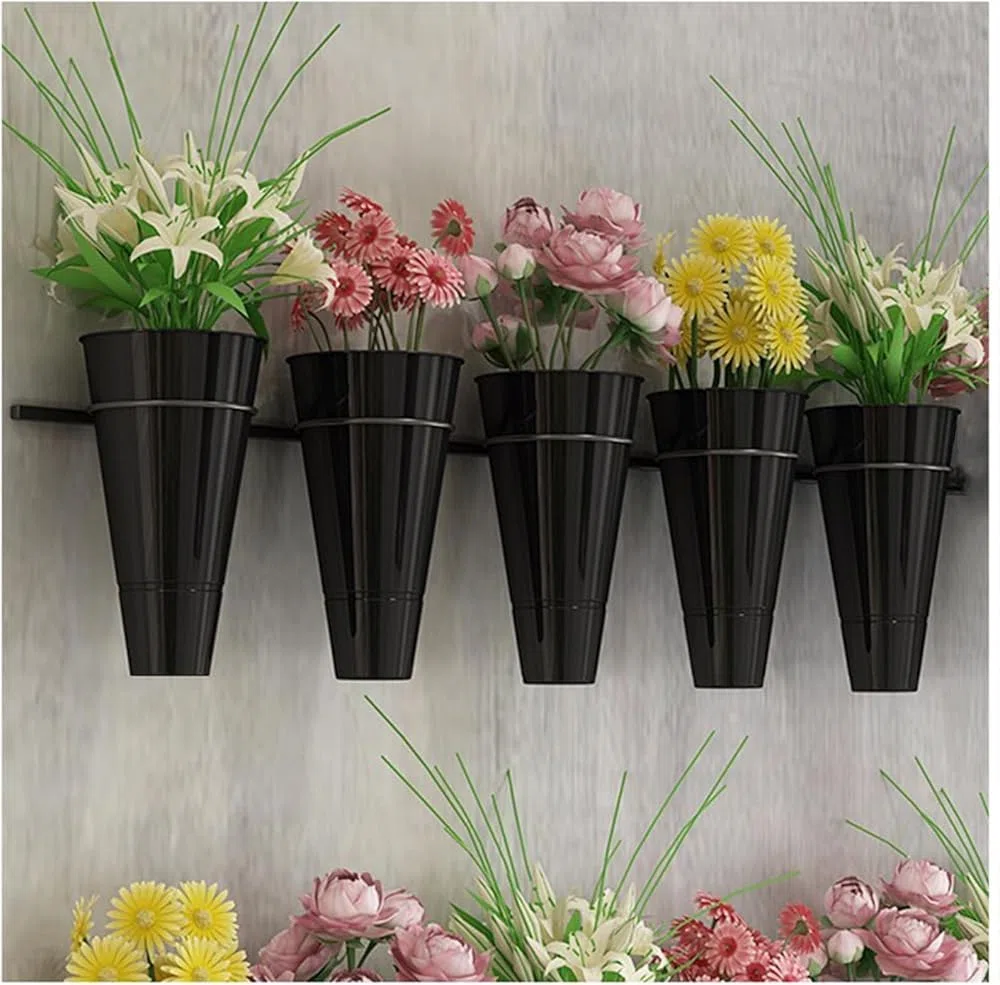Generisch Wall-Mounted Flower Display Stand - Decorative Plant Holder Rack for Indoor/Outdoor Use - 150cm Black Plastic Pot Holder for Fresh Flowers - Stylish Vertical Garden Solution