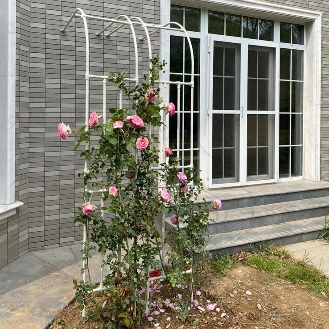 Schwarzer Metall-Gartenbogen, Rankgitter für Kletterrosen und Reben, Pflanzenstütze, einfache Montage, elegante Gartendekoration, Wandbogen