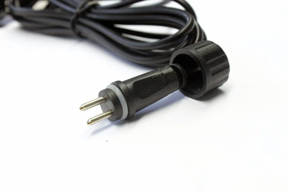 3er Set LED Quellsteinbeleuchtung RGB 12V AC | Ersatzbeleuchtung für Springbrunnen & Wasserspiele | Ohne Netzteil | 2m Kabel | Doppelpin Standardstecker | inkl. 1/2" & 3/4" Schlauchanschlüsse